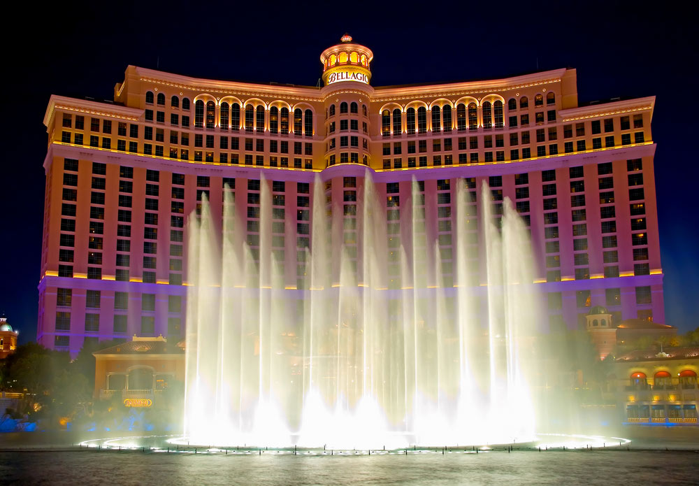 See the Mesmerizing Bellagio Fountain Shows in Las Vegas